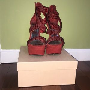 Bebe wedges